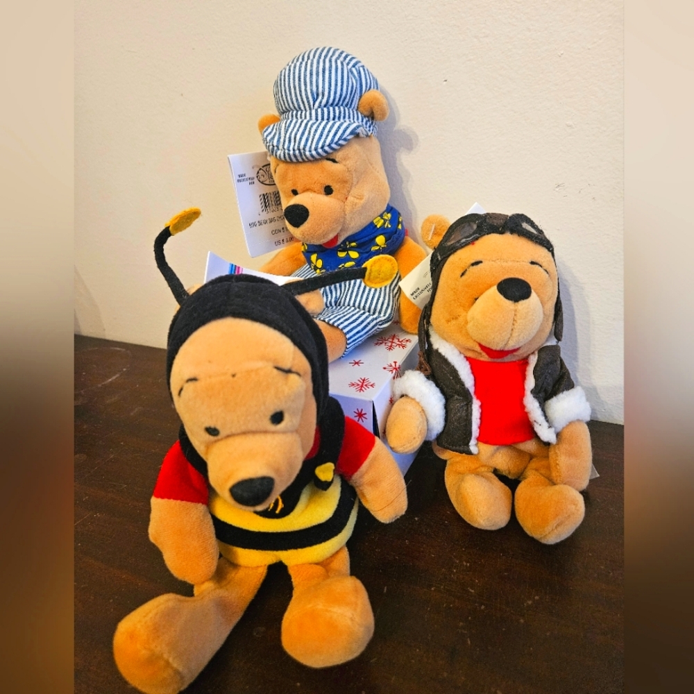 Winnie the Pooh Disney Beanie Lot. NWT. 90s.
